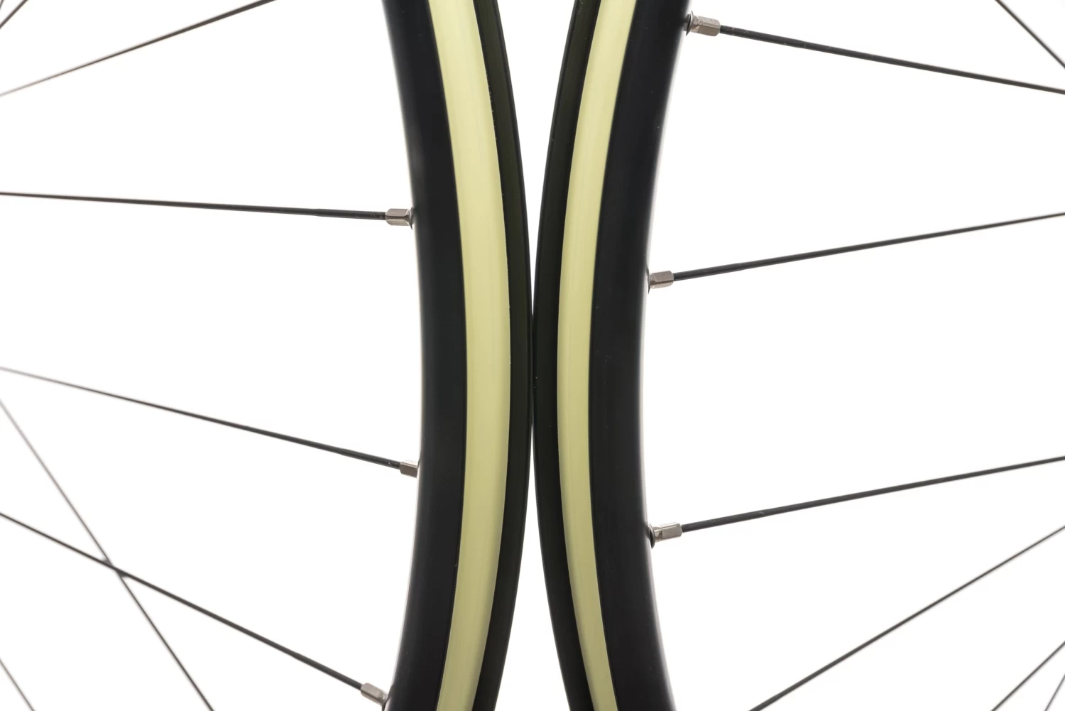 Mavic XC 621 Aluminum Tubeless 29" Wheelset - Image 5