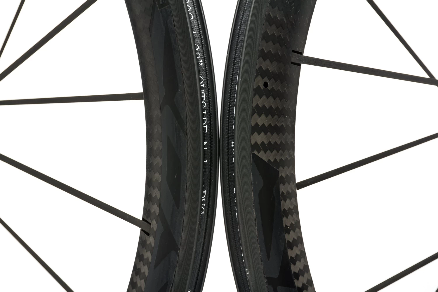Mavic Cosmic Carbone SLR Carbon Clincher 700c Wheelset - Image 5