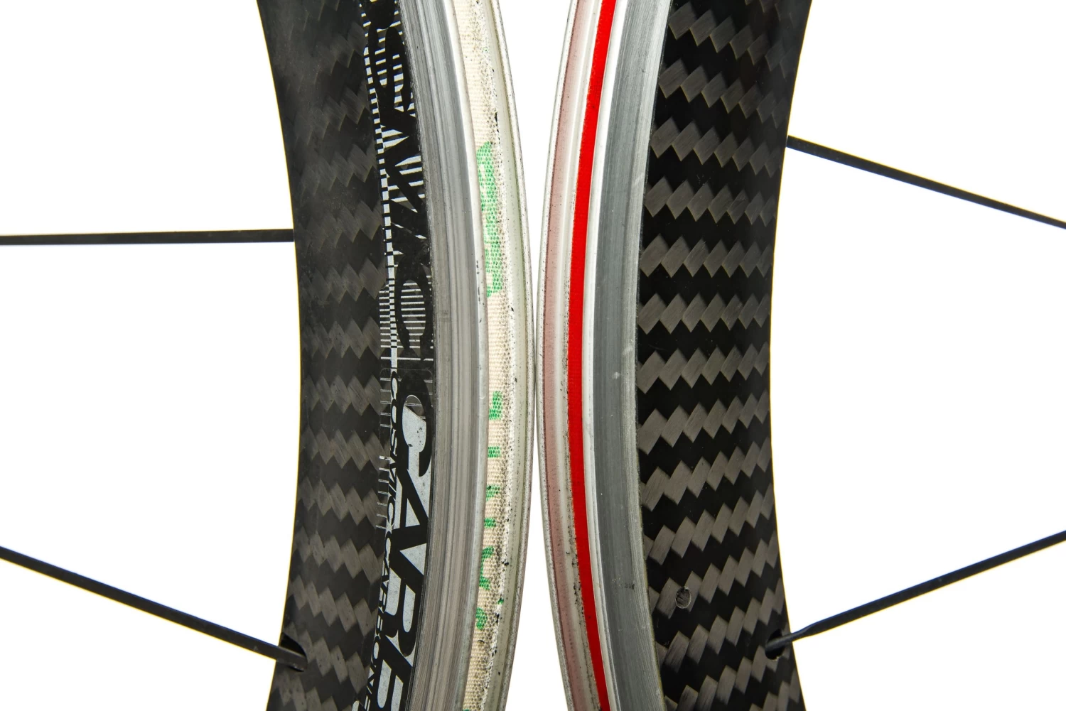 Mavic Cosmic Carbone SL Carbon Clincher 700c Wheelset - Image 5