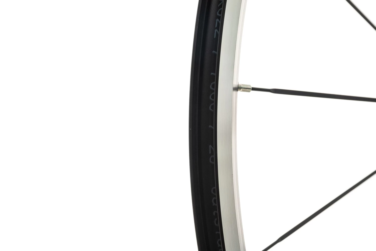 Mavic Aksium Aluminum Clincher 700c Rear Wheel - Image 4