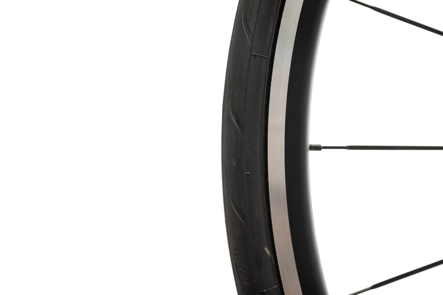 Mavic Cosmic Elite Aluminum Tubeless 700c Front Wheel - Image 4