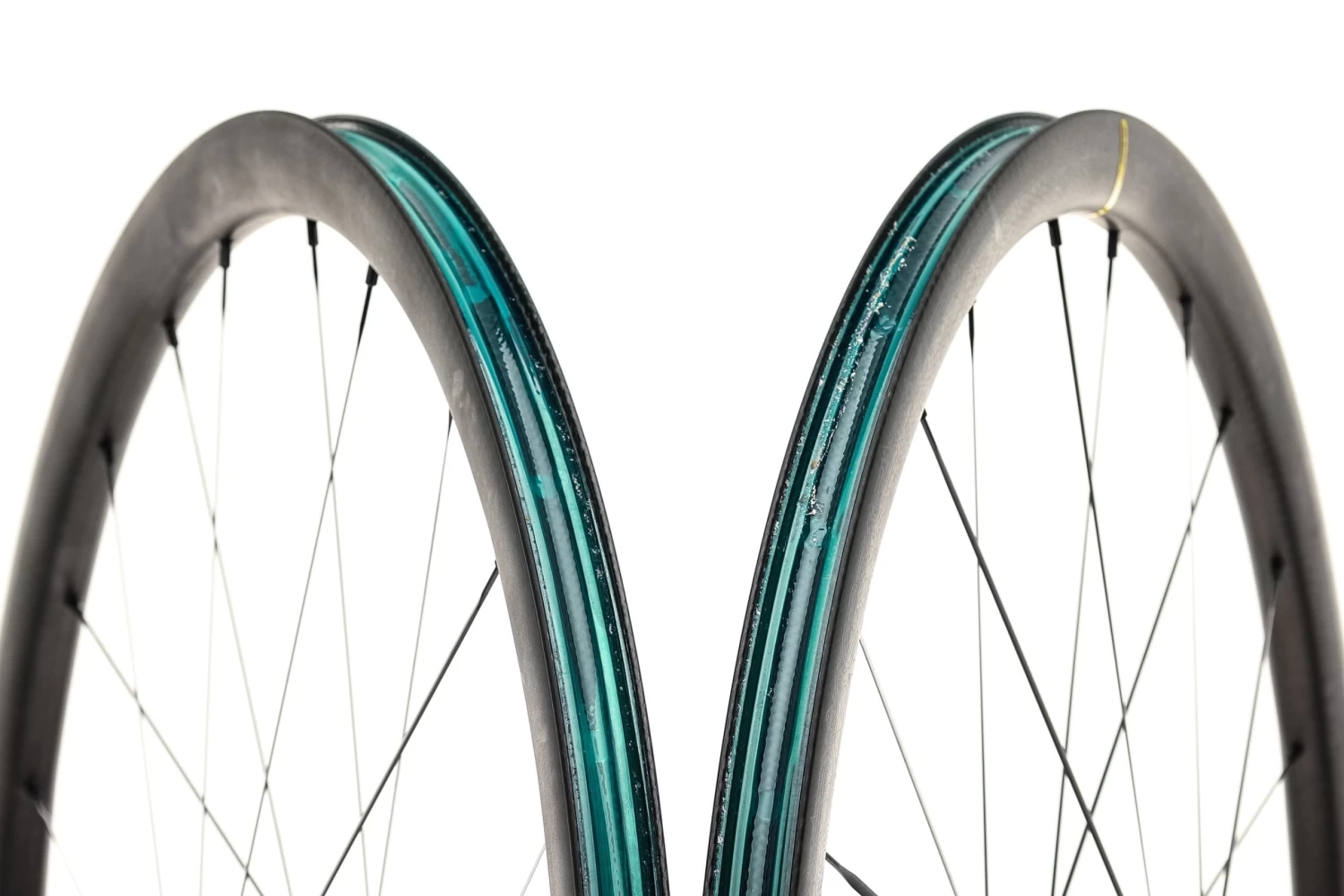 Mavic Ksyrium Pro Carbon SL UST Disc Tubeless 700c Wheelset - Image 5