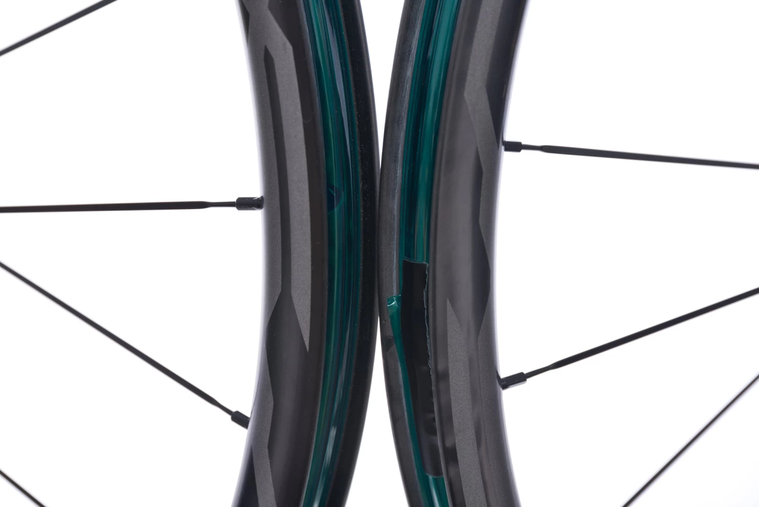 Mavic XA Pro Carbon Clincher 29" Wheelset - Image 5